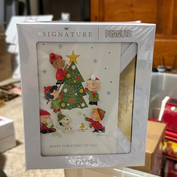 Signature Hallmark Peanuts Christmas Cards
Box of 10 - Picture 5 of 5